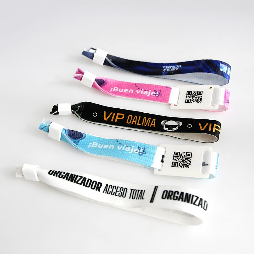 Pulsera de Tela con Broche Caf -70